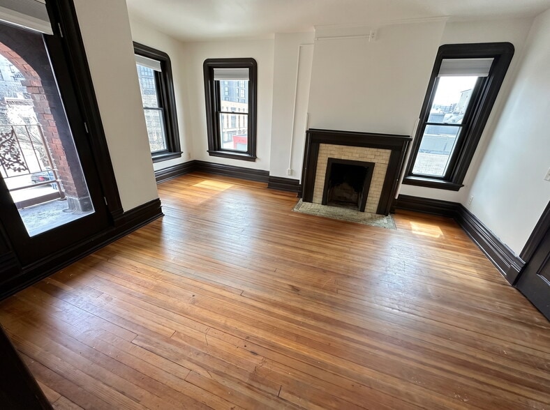Building Photo - 212 W Gorham St
