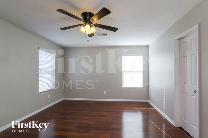 Building Photo - 7819 Adonis Ave