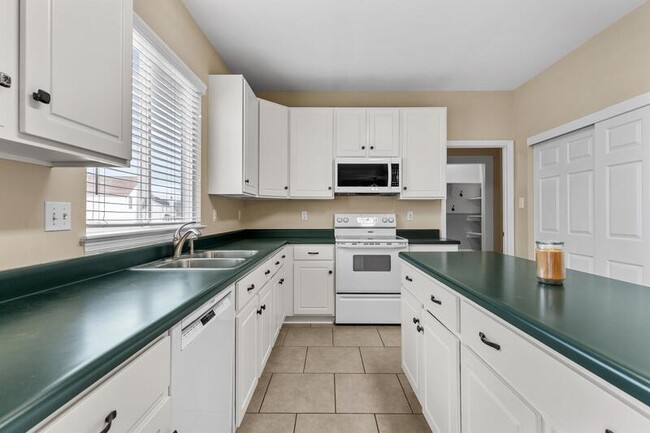 Building Photo - 612 Zumwalt Crossing