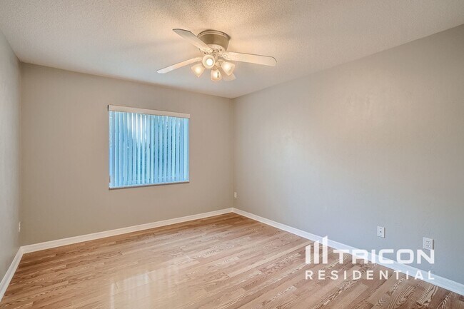 Building Photo - 10 Pittman Dr