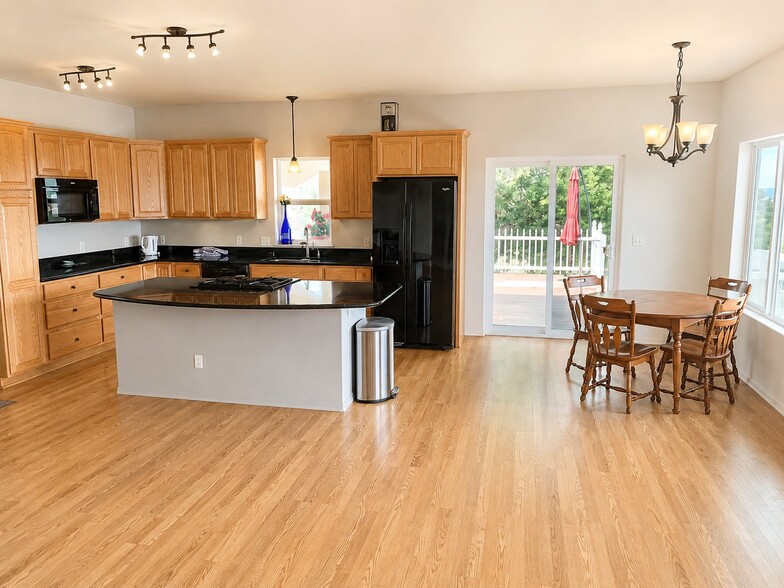 Building Photo - 2301 Nolte Dr