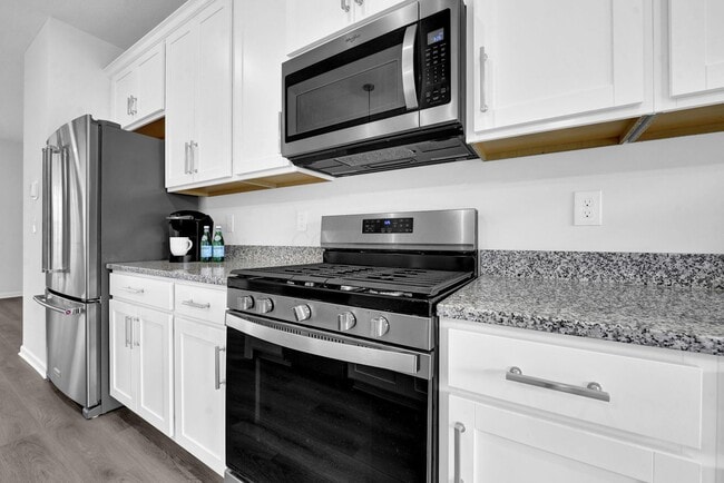 Building Photo - 4186 McCune Ave