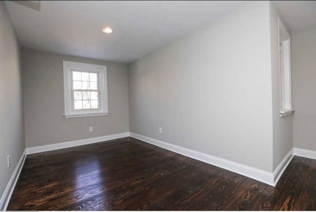 Building Photo - 2 Bedroom 1.5 Bath Home in Conshohocken wi...