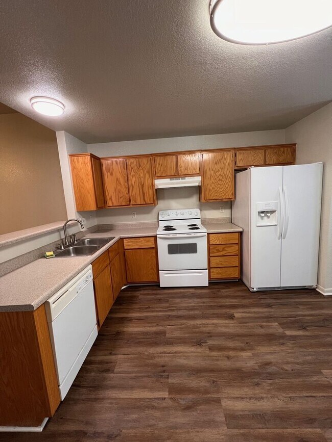 Building Photo - 3802 Pecos Dr