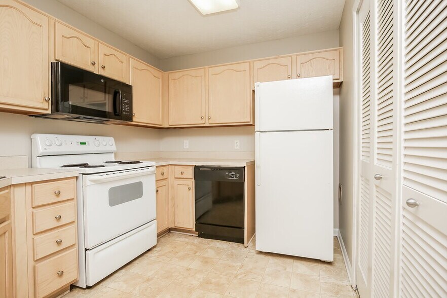 Building Photo - 2538 Sonar St