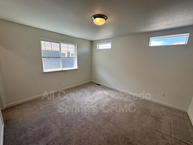 Building Photo - 6463 Crossdrum Point