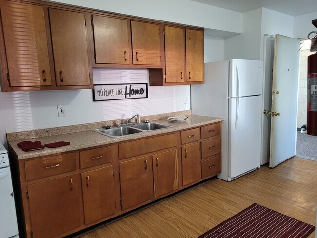 Building Photo - 3160 Matson St