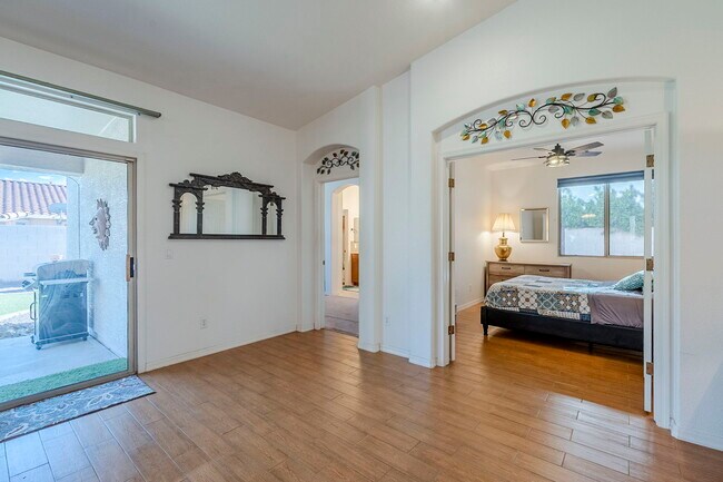 Building Photo - 4269 E Cassia Ln