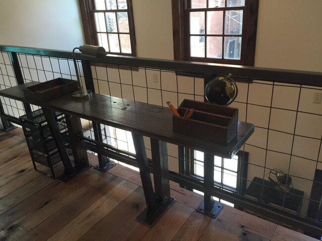 Building Photo - BEAUTIFUL, BRIGHT AND OPEN 1 BED, 1 BATH  HOUSE IN HEART OF NORTHSIDE- AVAIL NOW!