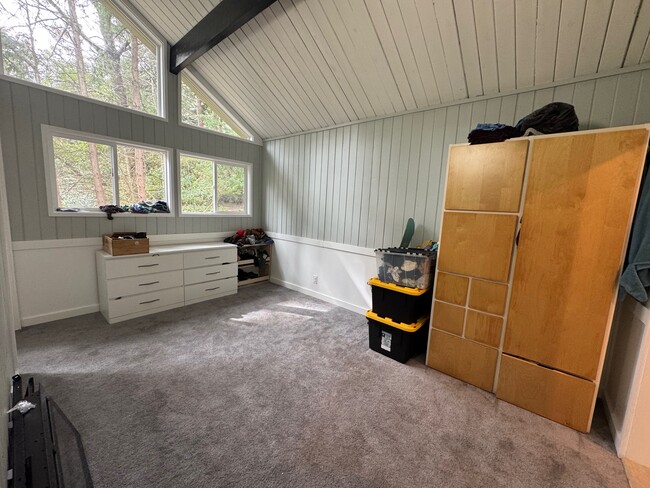 Building Photo - 10215 SW 116th St