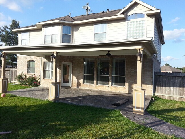 Building Photo - 12111 N Brenton Knoll Dr