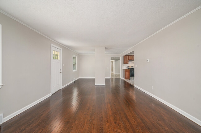 Building Photo - 4716 N Olive St