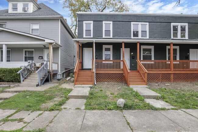 Building Photo - 2486 Findley Ave