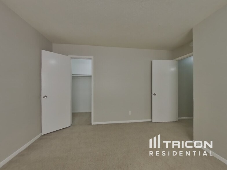 Building Photo - 24122 Spring Mill Ln