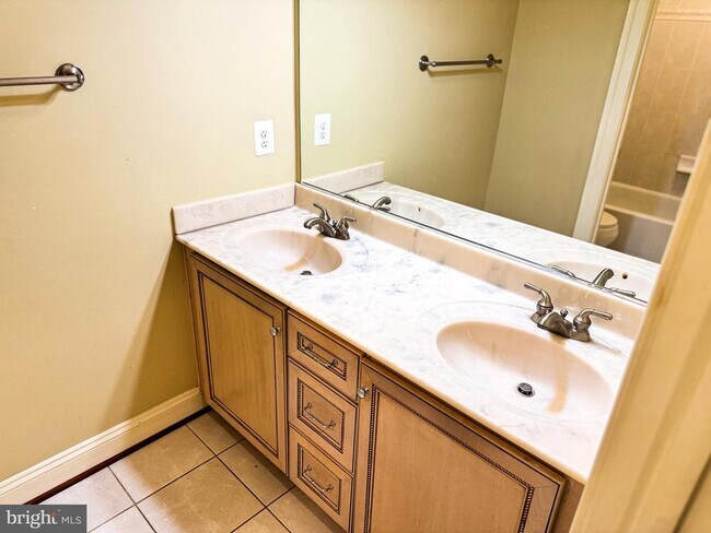 Building Photo - 6403 Velliety Ln