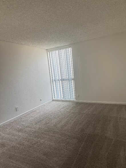 Building Photo - 4730 Natick Ave