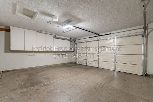 Building Photo - 5237 W Boston Way S
