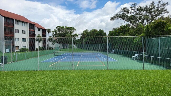 Building Photo - Annual turnkey furnished 2-Bedroom, 2-Bath...