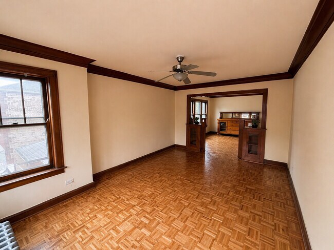 Building Photo - 3354 S Lituanica Ave