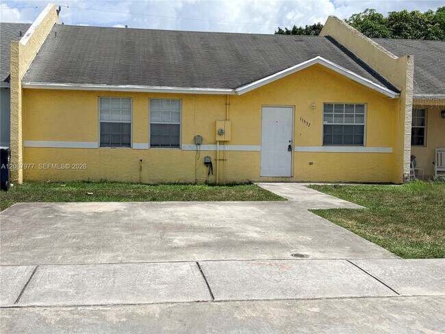 Building Photo - 11537 Louis St