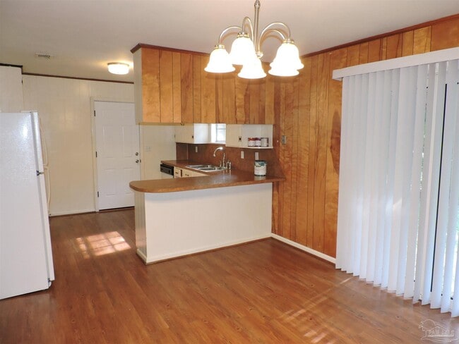 Building Photo - 8220 Excelsior Dr