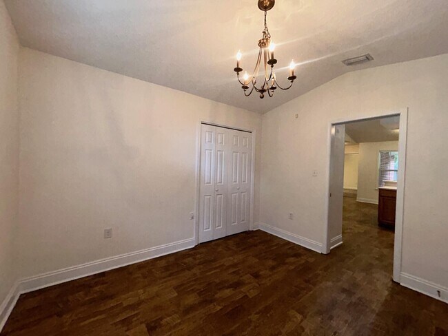 Building Photo - 3221 Twilight Dr