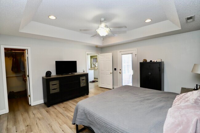 Building Photo - 3245 Arborwood Dr