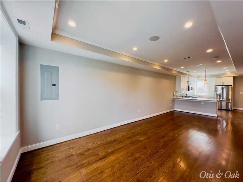 Building Photo - 3542 13th St NW