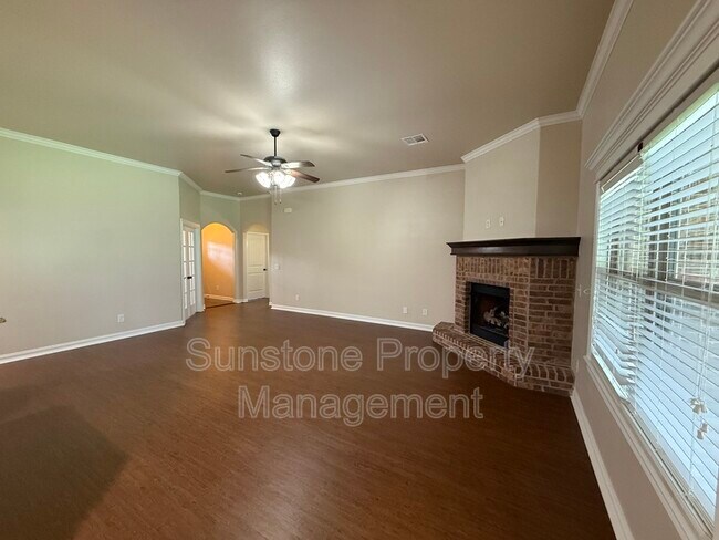Building Photo - 9307 N 95th E Ave