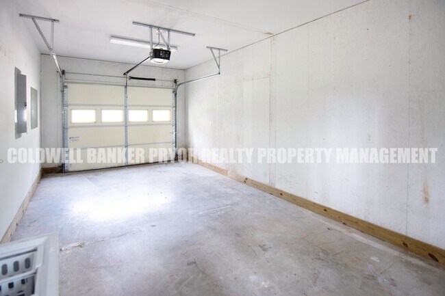 Building Photo - 1601 Bush Rd