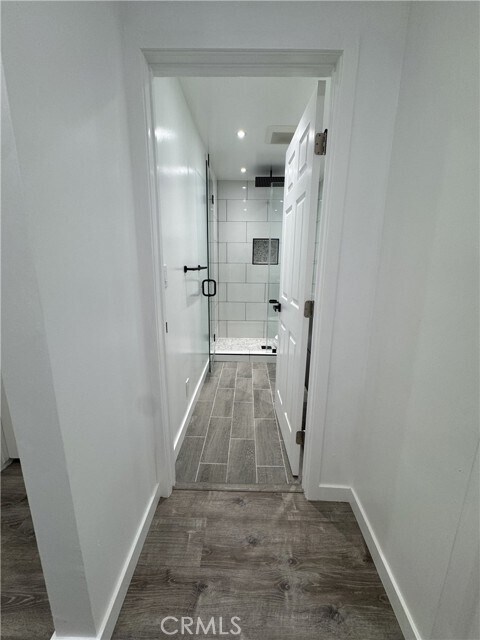 Building Photo - 2212 Linda Flora Dr