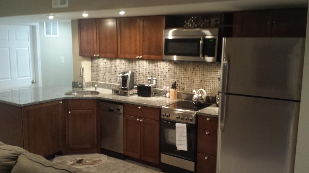 Building Photo - 6021 Woodlake Ln