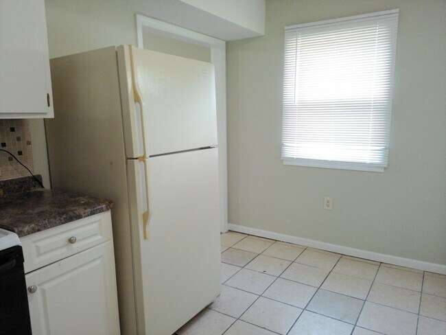 Building Photo - 1608 Boyd Ln