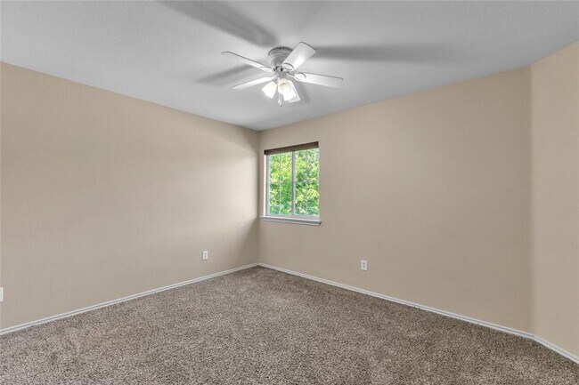 Building Photo - 3730 Castle Rock Dr