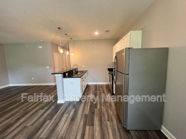 Building Photo - 518 Boone St