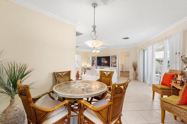 Building Photo - 1387 Moonmist Dr