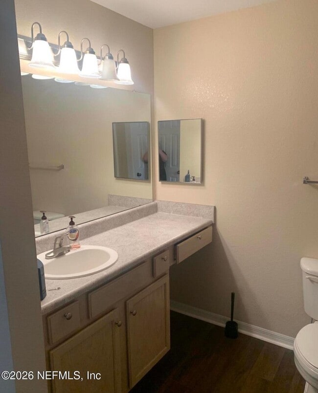 Building Photo - 7800 Point Meadows Dr