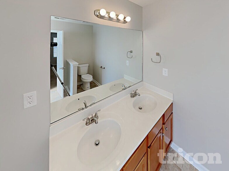 Building Photo - 413 Stoney Run Dr