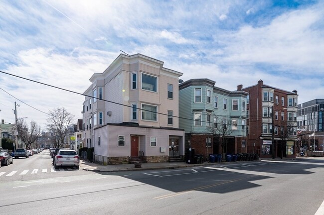 Building Photo - 202 Washington St