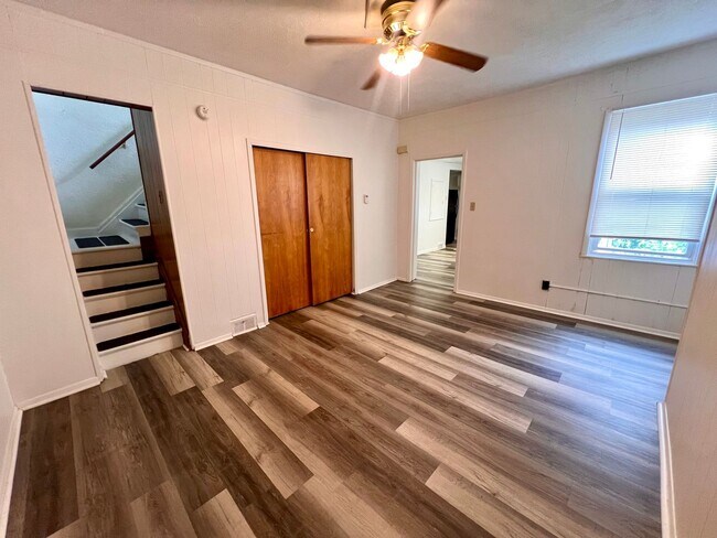 Building Photo - 1509 Hatteras St