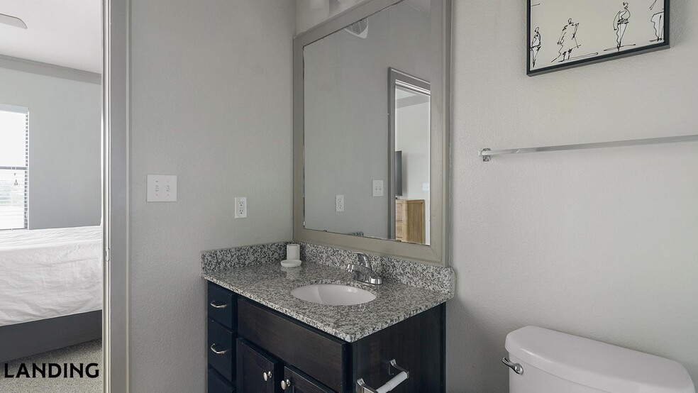 Building Photo - 18021 Kingsland Blvd