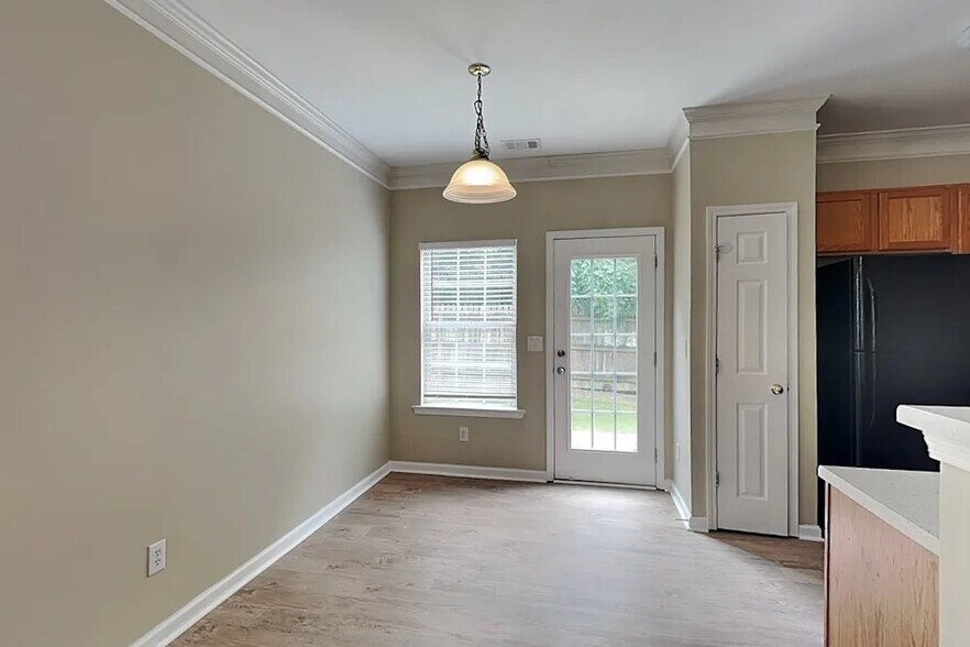 Building Photo - 1361 Raven Rock Trail
