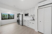 Building Photo - 3101 SW 106th Ave