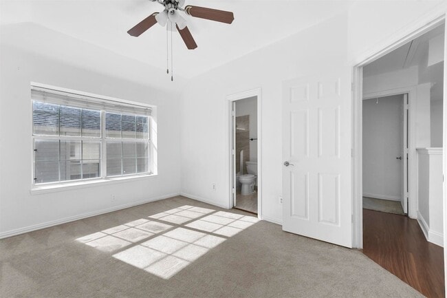 Building Photo - 434 Moonlight Way