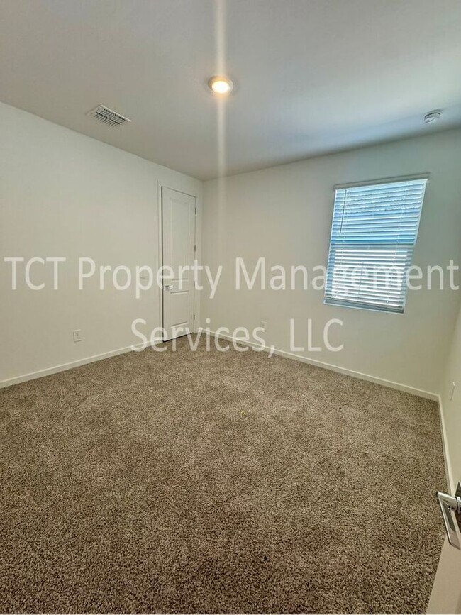 Building Photo - New Build in San Tan Groves