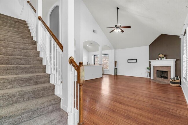 Building Photo - 7010 E Arbor Rose Ln