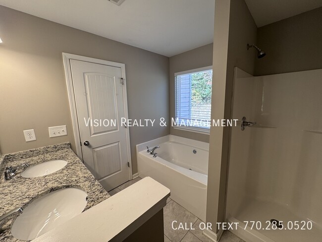 Building Photo - 344 Fieldcrest Dr