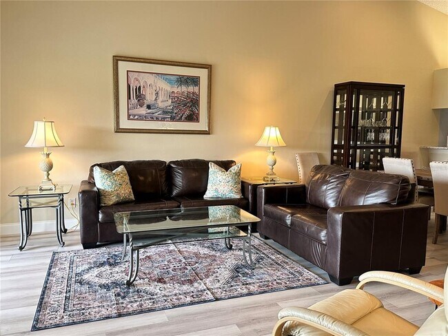 Building Photo - 5906 Doral Dr
