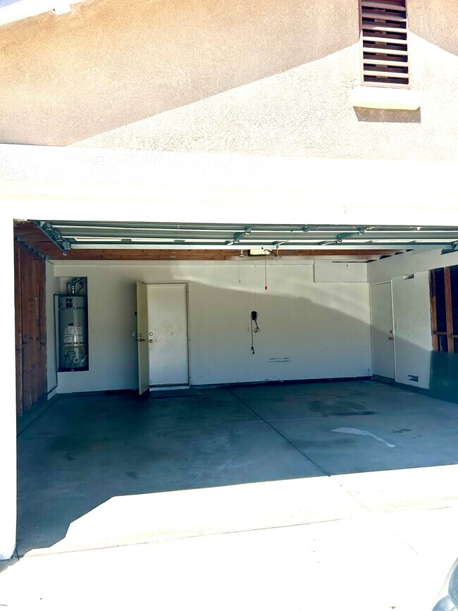 Building Photo - 30277 Twain Dr