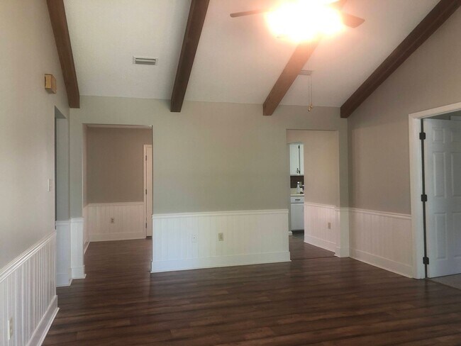 Building Photo - Charming Georgia Retreat: Spacious 3BD/2BA...